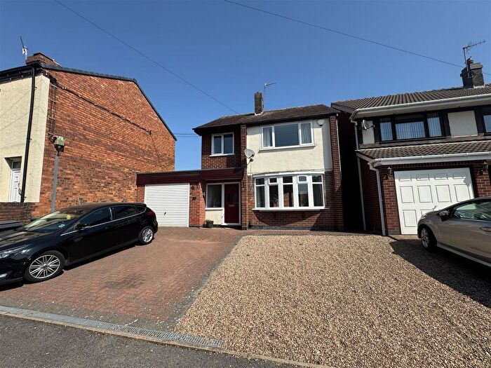 3 Bedroom Detached House To Rent In Baldwin Street, Newthorpe, Nottingham, NG16