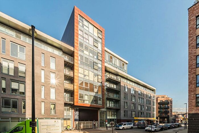 1 Bedroom Flat To Rent In Roach Road, Hackney Wick, E3