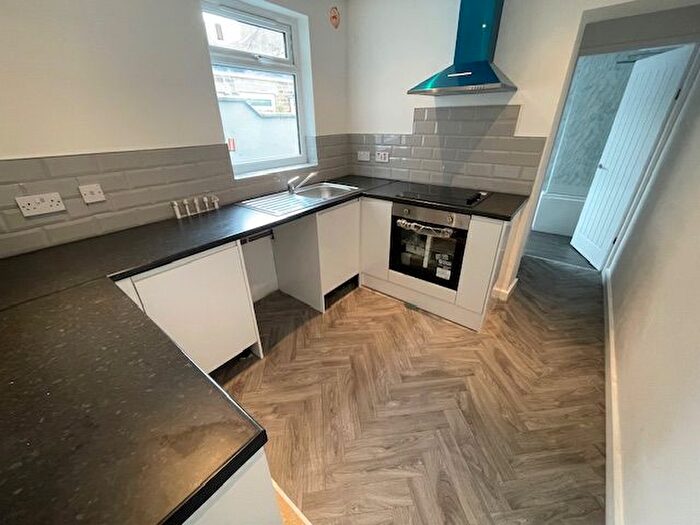 3 Bedroom Terraced House To Rent In Kelso Road, Liverpool, L6