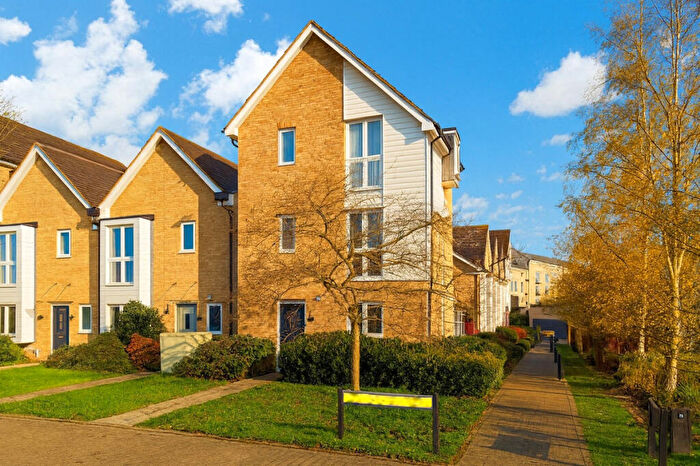 4 Bedroom End Of Terrace House For Sale In Butterfly Crescent, Hemel Hempstead, HP3