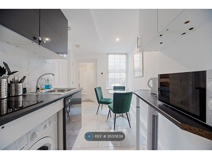 Studio To Rent In Bishopsgate, London, EC2M