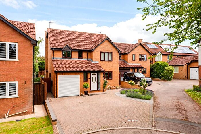 4 Bedroom Detached House For Sale In Beardsley Gardens, Barton Seagrave, NN15