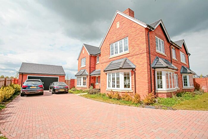 5 Bedroom Detached House To Rent In Littleworth Road, Benson, OX10