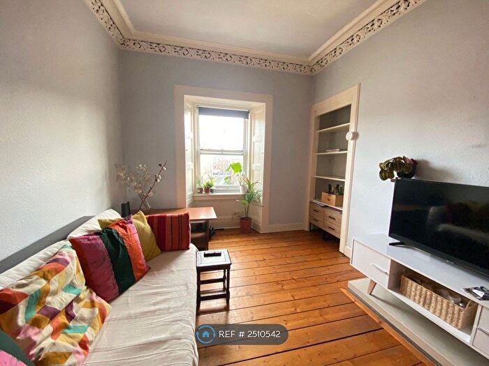 1 Bedroom Flat To Rent In West Newington Place, Edinburgh, EH9