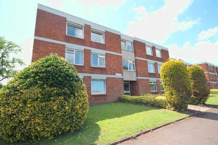 3 Bedroom Flat To Rent In Wellington Place, Frenchay, Bristol, BS16