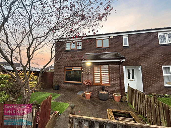 3 Bedroom Semi-Detached House For Sale In Arcon Road, Coppull, PR7