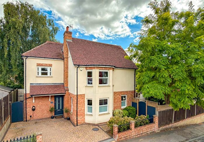 4 Bedroom Detached House For Sale In Southview Road, Harpenden, Hertfordshire, AL5