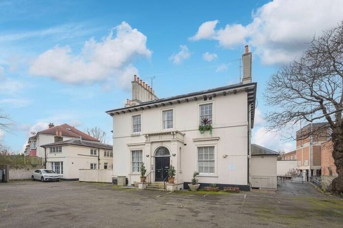 2 Bedroom Flat To Rent In Leigham Court Road, Streatham Hill, London, SW16