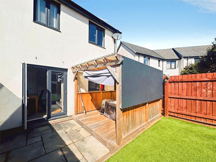 3 Bedroom End Of Terrace House For Sale In Westleigh Way, Plymouth, Devon, PL9