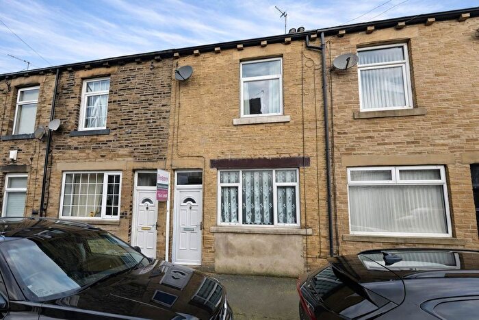 2 Bedroom Terraced House For Sale In Mount Terrace, Eccleshill, Bradford, BD2