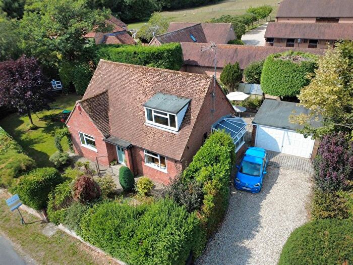 3 Bedroom Detached House For Sale In Enborne Row, Wash Water, Newbury, RG20