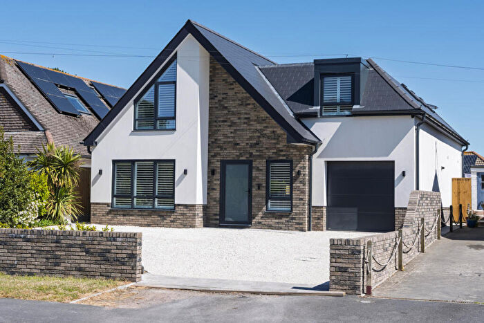 5 Bedroom Detached House For Sale In Mudeford Lane, Christchurch, BH23