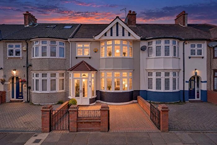 3 Bedroom Terraced House For Sale In Conway Crescent, Chadwell Heath, RM6