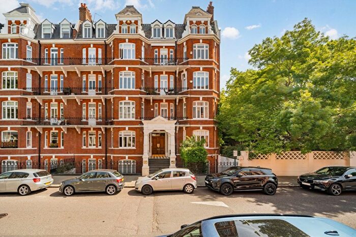 4 Bedroom Flat For Sale In Holland Park Gardens, Holland Park, W14