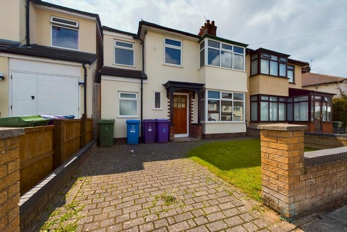 5 Bedroom Semi-Detached House To Rent In Childwall Crescent, Childwall, L16