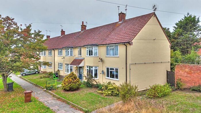 2 Bedroom Flat For Sale In Cardiff Avenue, Ipswich, IP2