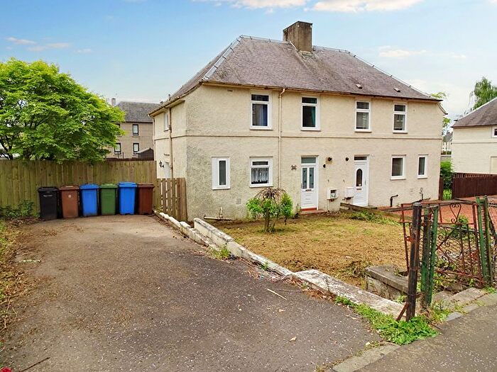 3 Bedroom Semi-Detached House For Sale In Beechwood, Sauchie, FK10