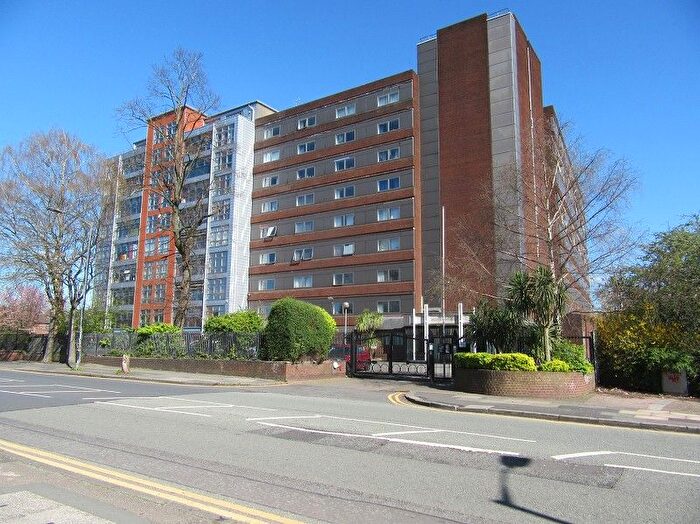 1 Bedroom Flat To Rent In Seymour Grove, Manchester., M16