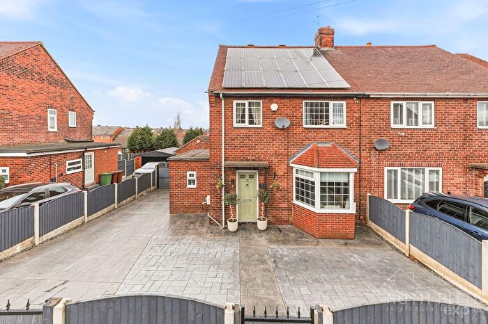 3 Bedroom Semi Detached House For Sale In Mill View, Hemsworth, WF9