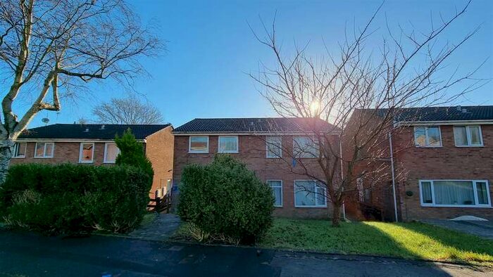 3 Bedroom Semi-Detached House To Rent In Nant-y-ffynnon, Brackla, Bridgend, CF31