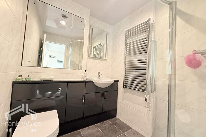 2 Bedroom Flat For Sale In Flat, Royal Beach Court, North Promenade, Lytham St. Annes, Lancashire, FY8