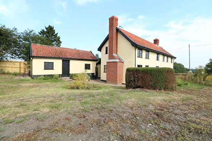 2 Bedroom Semi-Detached House To Rent In Halfway House, Lopham Road, NR16