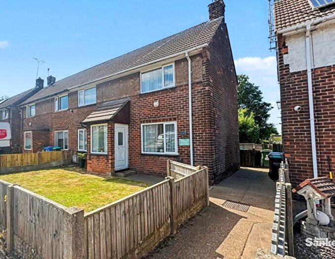 3 Bedroom Semi-Detached House For Sale In Cumberland Drive, Mansfield, NG19