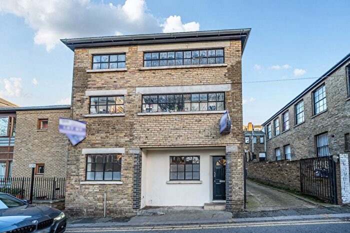 1 Bedroom Flat To Rent In Princes Street, Gravesend, DA11