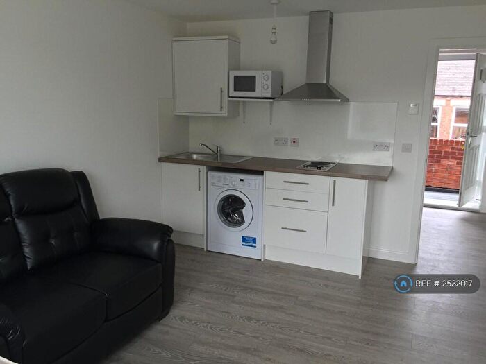 Studio To Rent In Station Road, Gosforth, Newcastle Upon Tyne, NE3