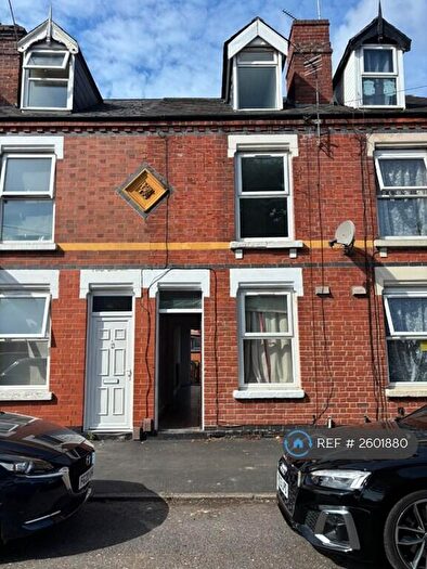 3 Bedroom Terraced House To Rent In Lamcote Grove, Nottingham, NG2