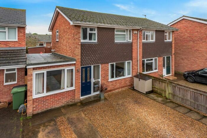 3 Bedroom Semi-Detached House To Rent In Southmoor, Oxfordshire OX13