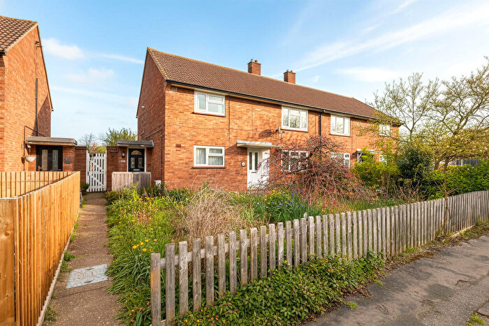 2 Bedroom Maisonette For Sale In Brackyn Road, Cambridge, CB1