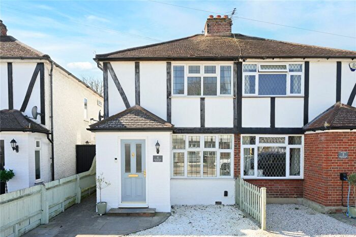 3 Bedroom Semi Detached House For Sale In Burwood Close, Hersham, Walton-On-Thames, Surrey, KT12