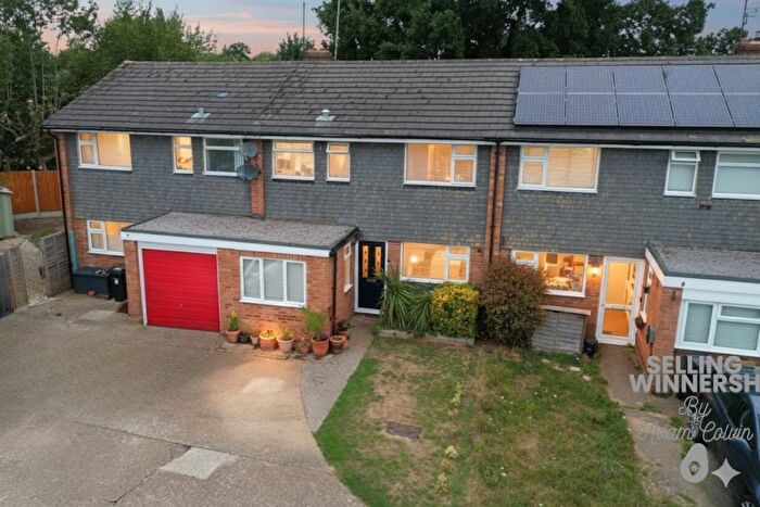3 Bedroom Terraced House For Sale In Harefield Close, Winnersh, Wokingham, Berkshire, RG41