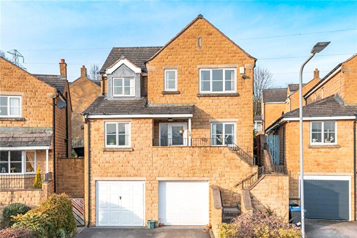 4 Bedroom Detached House For Sale In Thorneycroft Road, East Morton, West Yorkshire, BD20