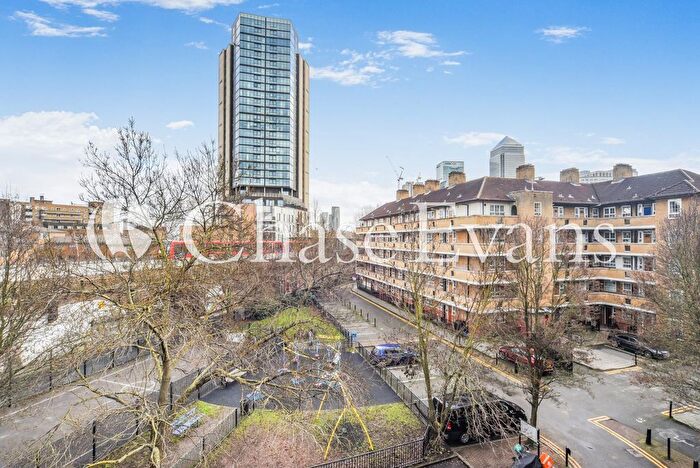2 Bedroom Flat For Sale In Trinidad House, Gill Street, Westferry, London, E14