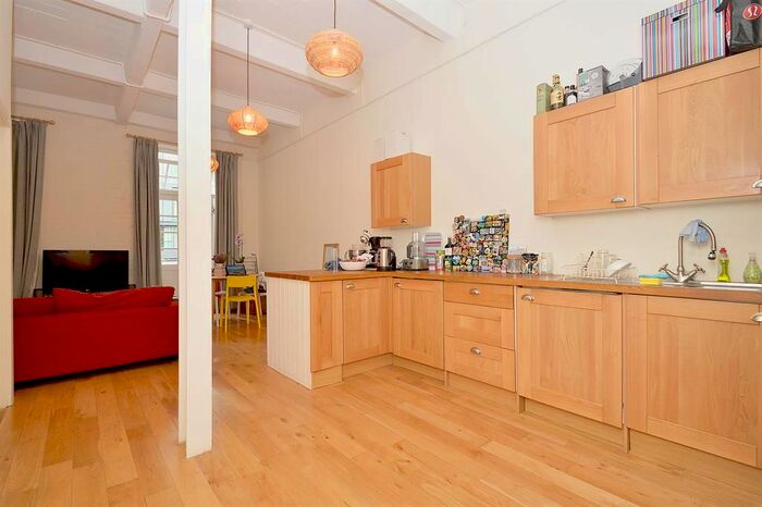 1 Bedroom Flat To Rent In St. John Street, London, EC1V