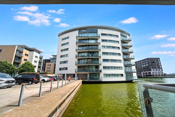 1 Bedroom Apartment To Rent In The Mast, London, E16