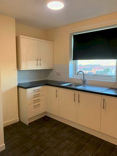 1 Bedroom Flat To Rent In Abergele, Conwy, LL22