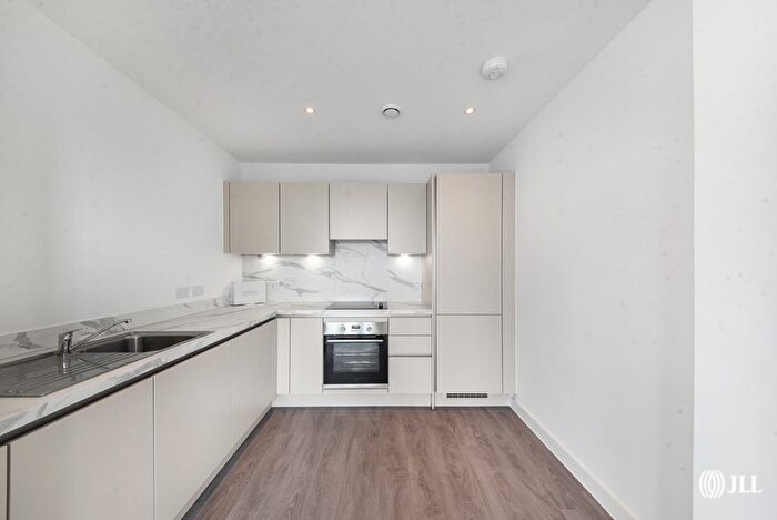 1 Bedroom Flat To Rent In Brook Avenue, Wembley, HA9