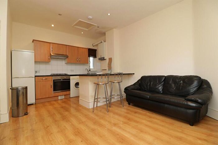 2 Bedroom Apartment To Rent In Mount Road, Hendon, London, NW4