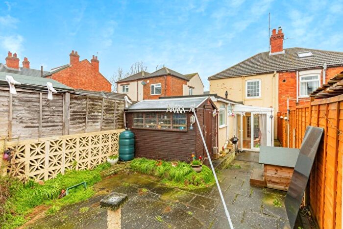 2 Bedroom Semi-Detached House For Sale In Finedon Road, Irthlingborough, Wellingborough, NN9