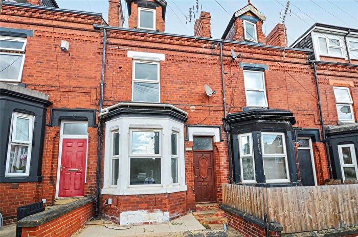 4 Bedroom Terraced House For Sale In Linden Road, Leeds, West Yorkshire, LS11