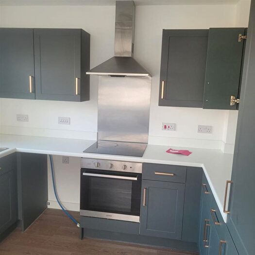 2 Bedroom Town House To Rent In Flanshaw Field Drive, Wakefield, WF2