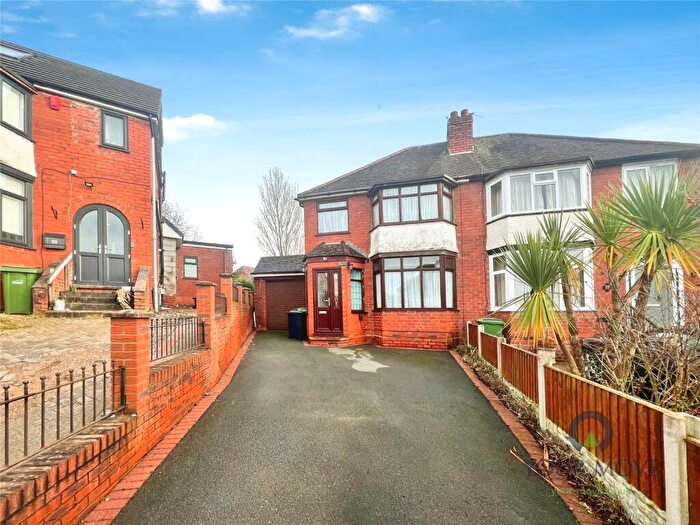 3 Bedroom Semi-Detached House For Sale In Sledmore Road, Dudley, West Midlands, DY2
