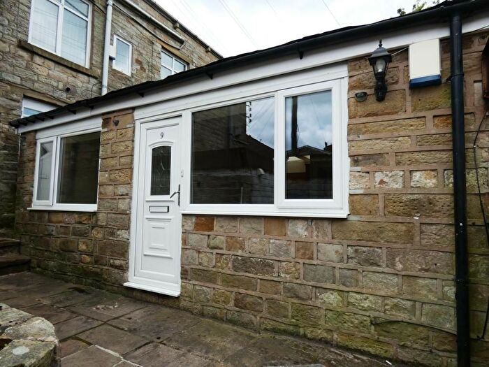 2 Bedroom Bungalow To Rent In Dyson Street, OL5