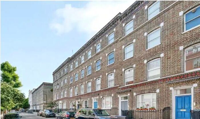 3 Bedroom Semi-Detached House To Rent In Marston Road, Clayhall, Ilford, London, Redbridge, IG5