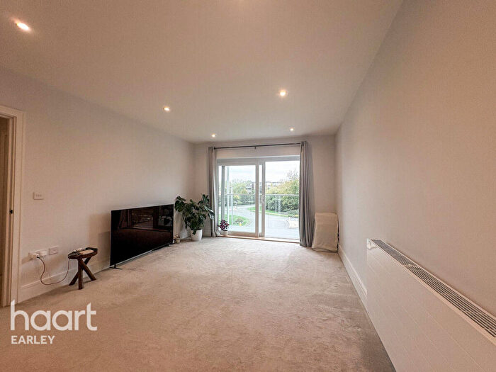 1 Bedroom Apartment To Rent In Sunapee Road, Reading, RG2