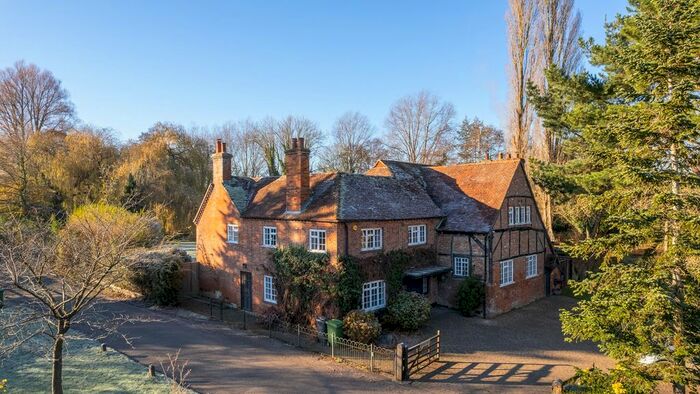 5 Bedroom Detached House To Rent In Andwell Lane, Andwell, Hook, RG27