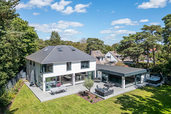 6 Bedroom Detached House For Sale In East Avenue, Talbot Woods, Bournemouth, Dorset, BH3